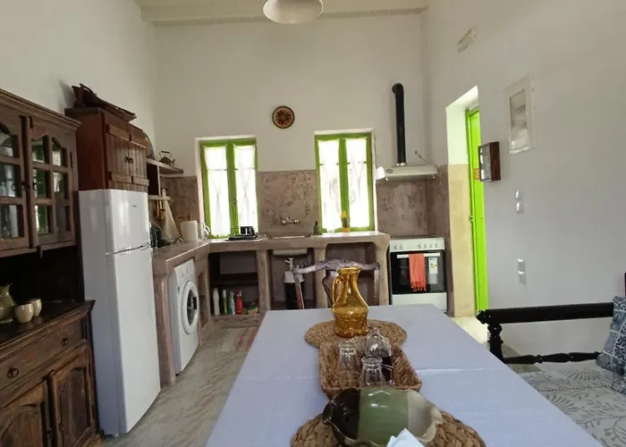 Aegaia Residencies * كاتابولا